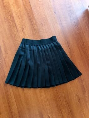 ROMWE Black Pleated Mini Skirt
